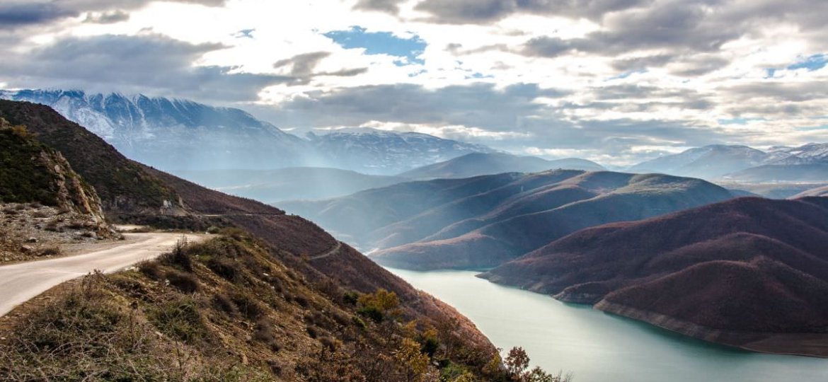 road-landscape-mountains-nature