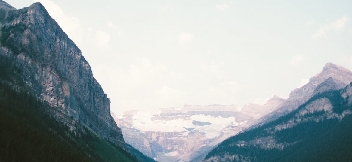 daniel-roe-lpjb_UMOyx8-unsplash